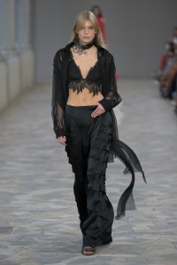 Alberta Ferretti Spring 2025 Ready-To-Wear Collection