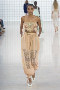 Chloé Spring 2025 Ready-to-Wear Collection at Paris Fashion Week