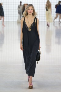 Chloé Spring 2025 Ready-to-Wear Collection at Paris Fashion Week