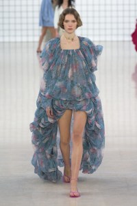 Chloé Spring 2025 Ready-to-Wear Collection at Paris Fashion Week