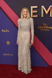 Catherine O'Hara in Oscar de la Renta