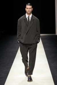 Emporio Armani Spring 2025 Ready-To-Wear Collection at Milan Fashion Week