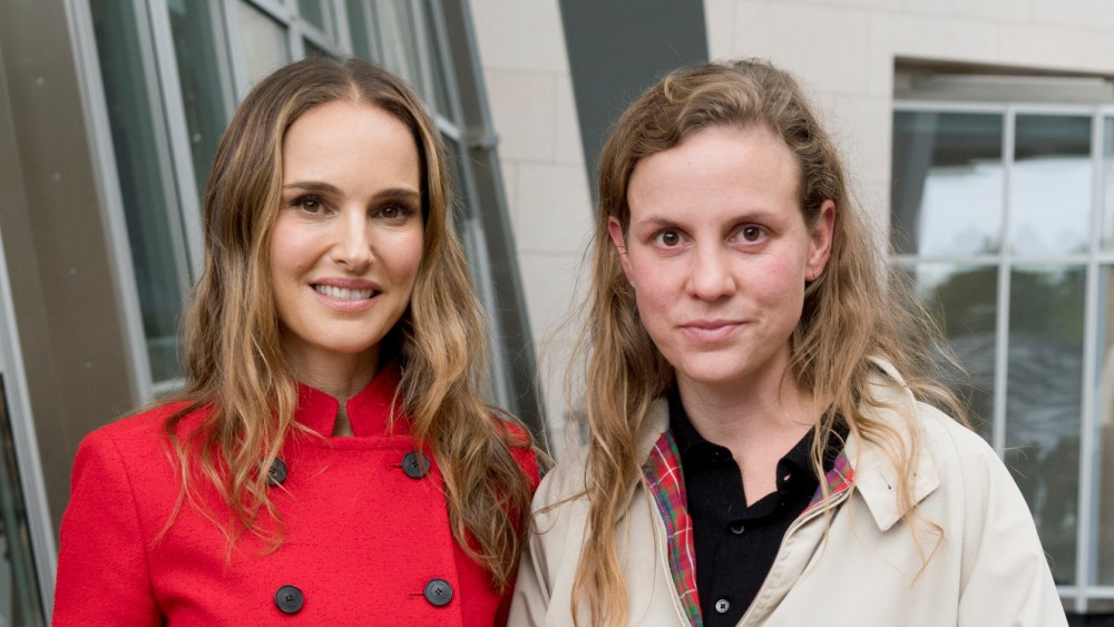 Natalie Portman and Ellen Hodakova Larsson, winner of the 2024 LVMH Prize for Young Fashion Designers.