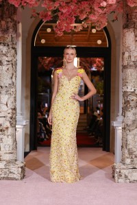 Nardos, Spring 2025, New York City, September 9 2024Nardos Spring 2025 Ready-to-Wear Collection at New York Fashion WeekNardos Spring 2025 Ready-to-Wear Collection at New York Fashion Week