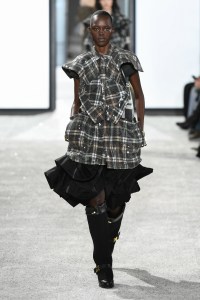 Sacai Spring 2025 Ready-to-Wear Collection at Paris Fashion Week