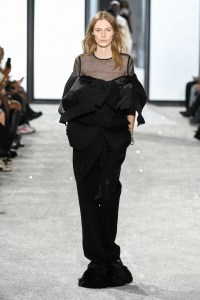 Sacai Spring 2025 Ready-to-Wear Collection at Paris Fashion Week
