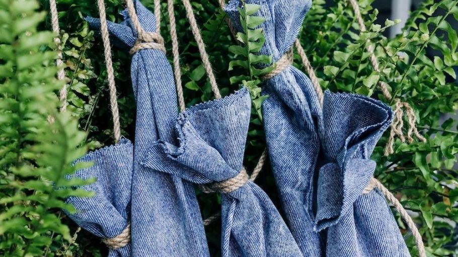Lenzing conducted a study on laundering denim made with its fibers.