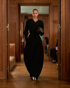 Jacquemus Fall 2025 Ready-to-Wear Collection