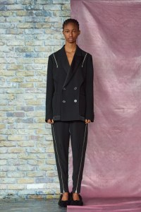 Undercover Pre-Fall 2025 Ready-to-Wear Collection