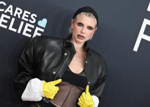 Julia Fox at the 67th GRAMMY Awards held at the Crypto.com Arena on February 2, 2025 in Los Angeles, California.