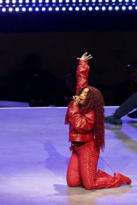 NEW ORLEANS, LOUISIANA - FEBRUARY 09: SZA performs onstage during Apple Music Super Bowl LIX Halftime Show at Caesars Superdome on February 09, 2025 in New Orleans, Louisiana.  (Photo by Cindy Ord/Getty Images)