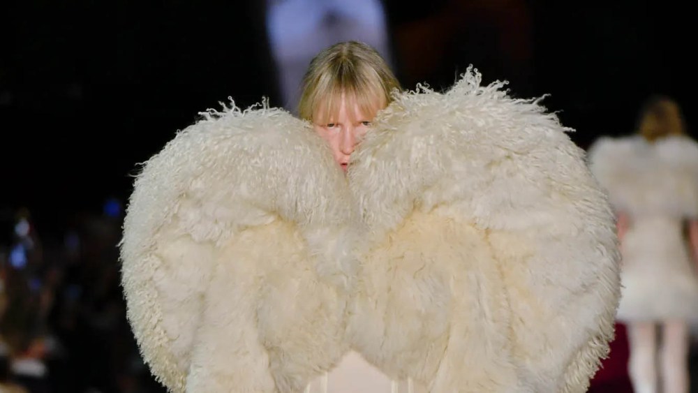 Alexander McQueen Fall 2025 Ready-to-Wear Collection at Paris Fashion Week