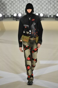Off-White Fall 2025 Ready-To-Wear Collection at Paris Fashion Week