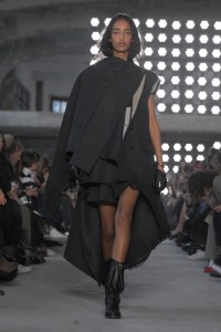 Sacai Fall Ready-To-Wear Collection at Paris Fashion Weed