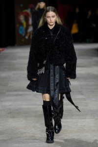Shiatzy Chen Fall 2025 Ready-to-Wear Collection at Paris Fashion Week