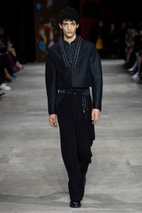Shiatzy Chen Fall 2025 Ready-to-Wear Collection at Paris Fashion Week
