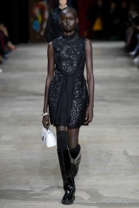 Shiatzy Chen Fall 2025 Ready-to-Wear Collection at Paris Fashion Week