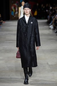 Shiatzy Chen Fall 2025 Ready-to-Wear Collection at Paris Fashion Week