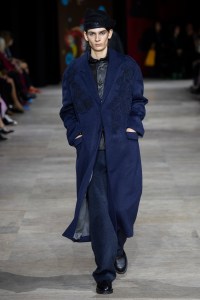 Shiatzy Chen Fall 2025 Ready-to-Wear Collection at Paris Fashion Week