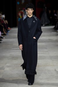 Shiatzy Chen Fall 2025 Ready-to-Wear Collection at Paris Fashion Week