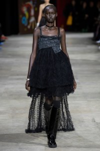 Shiatzy Chen Fall 2025 Ready-to-Wear Collection at Paris Fashion Week