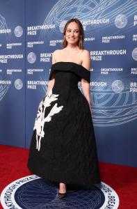 Olivia Wilde at The 11th Breakthrough Prize Ceremony held at Barker Hanger on April 05, 2025 in Santa Monica, California.