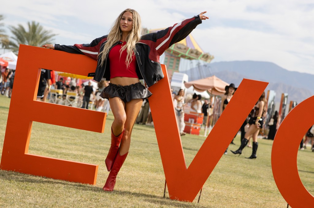 Revolve’s Q2 Sales Rise 9% as Customer Counts and Average Spend Both Rise