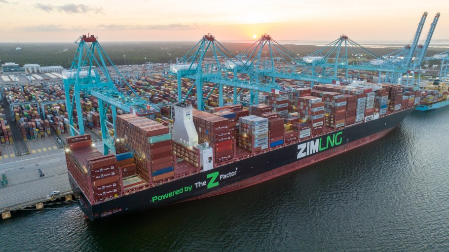 ZIM has withdrawn the ZIM Central China Xpress (ZX2) service, which traveled eastbound from Ningbo to Los Angeles, and westbound from L.A. to Shanghai, according to a report from Linerlytica.