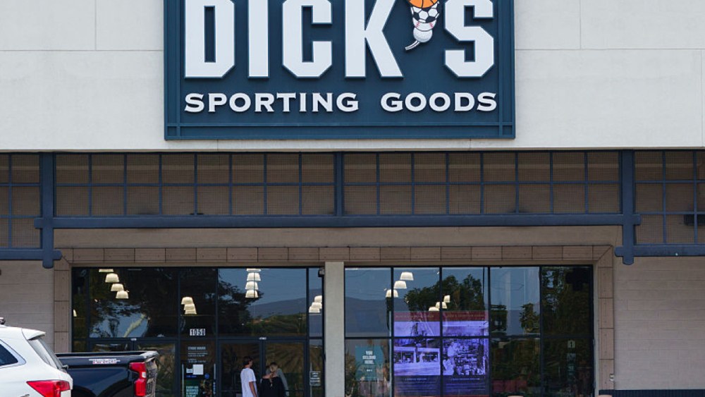 Dick's Sporting Good storefront