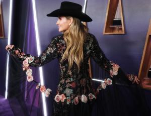 Lainey Wilson at the 2025 American Music Awards held at the Fontainebleau Las Vegas on May 26, 2025 in Las Vegas, Nevada.