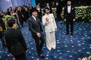 Charly Defrancesco and Marc Jacobs at the 2025 Met Gala