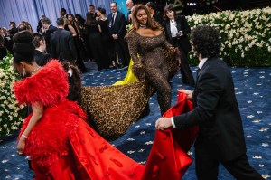 Precious Lee in atelier Prabal Gurung at the 2025 Met Gala
