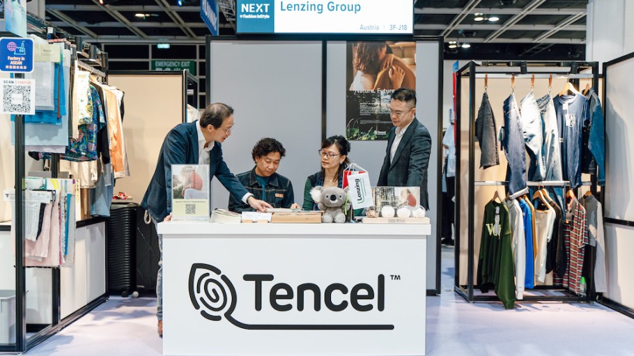 The Lenzing team at Fashion InStyle.