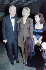 (L-R) Leonard Lauder, Martha Stewart, and Wendy Goldberg attend a benefit preview of exhibit "The Warhol Look" at the Whitney Museum of American Art in New York City on November 6, 1997. (Photo by Steve Eichner/Penske Media via Getty Images)
