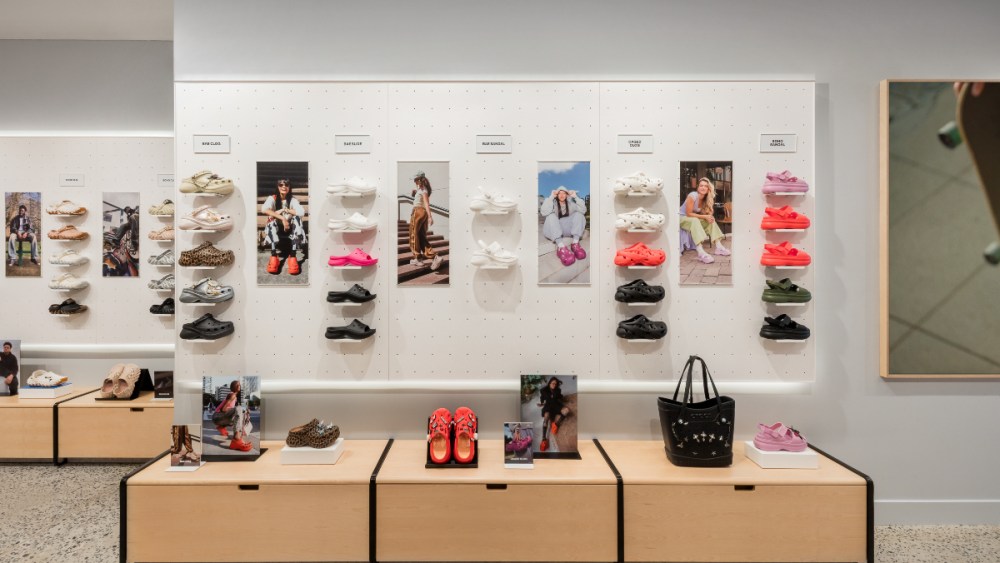 Crocs, 543 Broadway