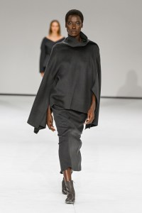 Cos Fall 2025 ready-to-wear collection at New York Fashion Week.