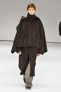 Cos Fall 2025 ready-to-wear collection at New York Fashion Week.