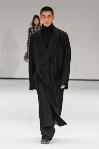 Cos Fall 2025 ready-to-wear collection at New York Fashion Week.