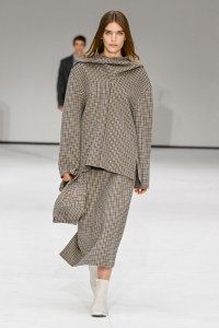 Cos Fall 2025 ready-to-wear collection at New York Fashion Week.