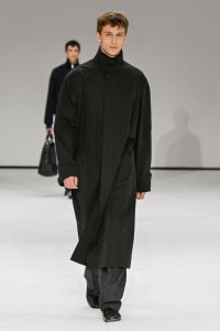 Cos Fall 2025 ready-to-wear collection at New York Fashion Week.