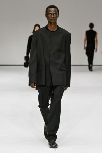 Cos Fall 2025 ready-to-wear collection at New York Fashion Week.