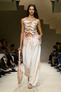 Emporio Armani Spring 2026 Ready-to-Wear Collection at Milan Fashion Week