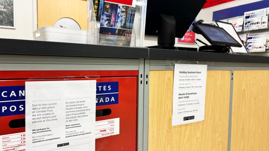 Canada Post and the CUPW are still sparring over terms for a new deal, all while Canada’s government presses the carrier to make major structural changes.