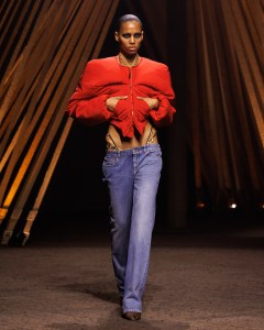McQueen Spring 2026 Ready-to-Wear Collectionat Paris Fashion Week
