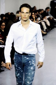 A model walks in the Helmut Lang Spring 1998 Ready to Wear Runway Show on October 22, 1998, in Paris, France.