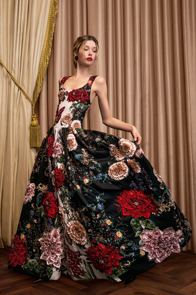 Alice + Olivia Fall 2026 ready-to-wear collection at New York Fashion Week.