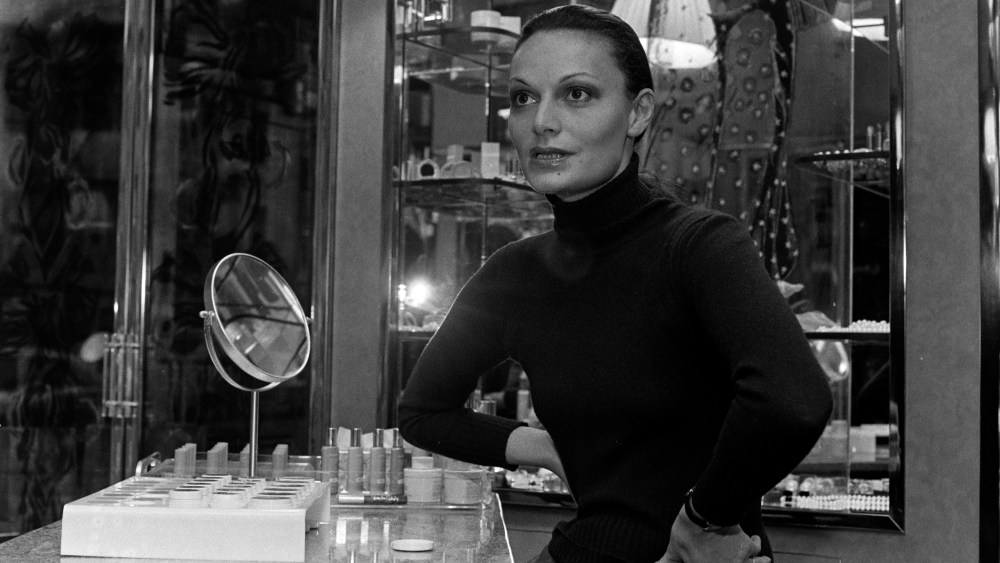 Portrait of Princess Diane Von Furstenberg in her cosmetics boutique, located at 681 Madison Avenue, New York. (Photo by Fairchild Archive/WWD/Penske Media via Getty Images)