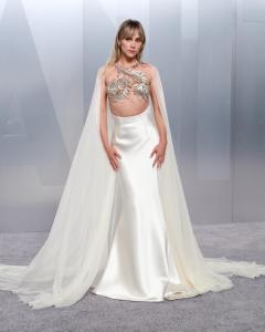 Suki Waterhouse at the 2026 Vanity Fair Oscar Party held at the Los Angeles County Museum of Art on March 15, 2026 in Beverly Hills, California.