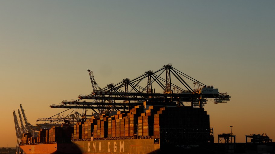 Global container shipping capacity continues to outpace demand, pushing spot rates lower and clouding carriers’ outlook for 2026.