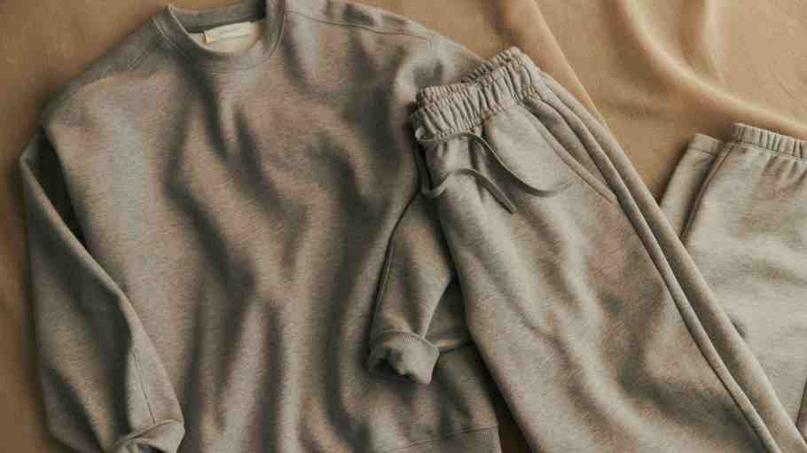 Everlane has partnered with Masters of Flax Fibre for a fully traceable linen line.